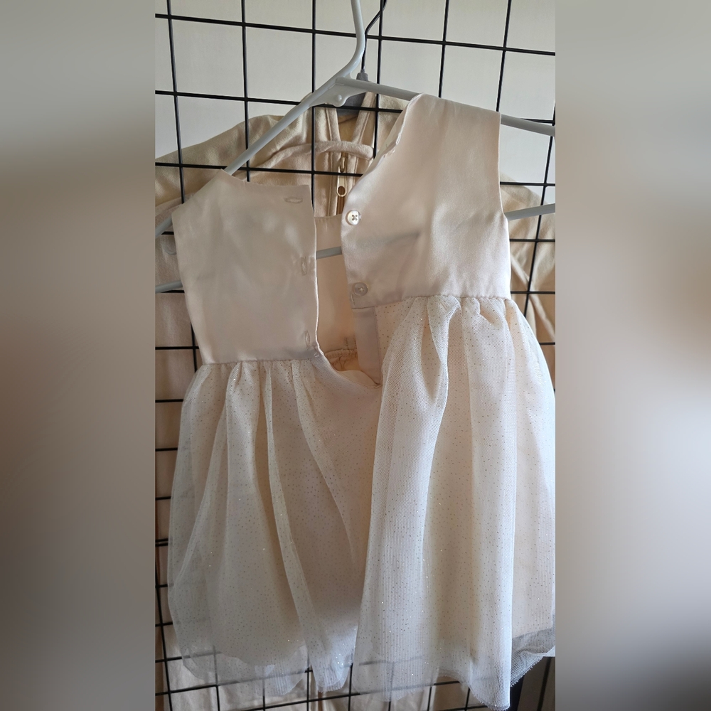 Adorable White Faux Fur Baby Coat & Dress Size 24 Months - Picture 10 of 10